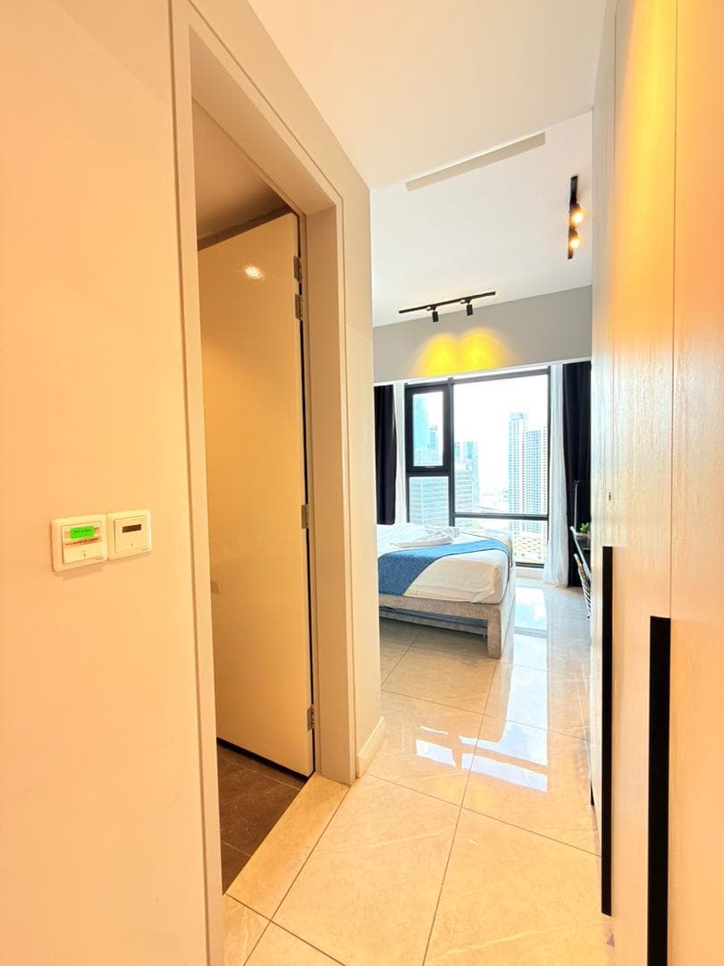 Studio Apartment gallery 3