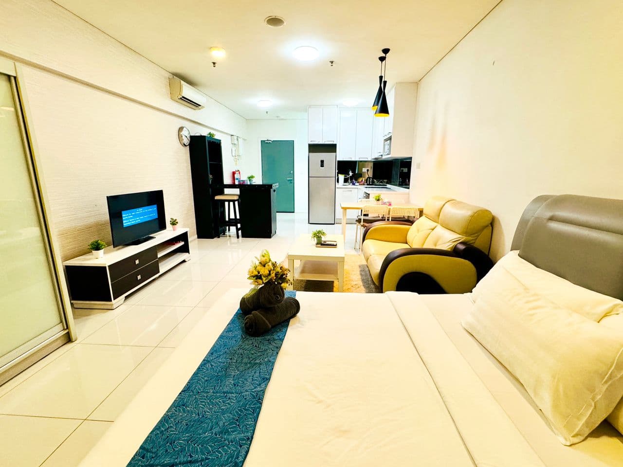 Studio Apartment gallery 2