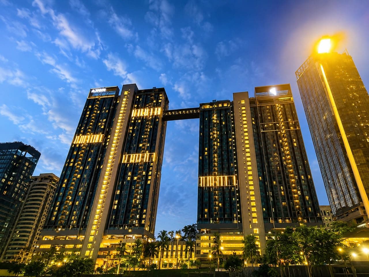 AXON RESIDENCE